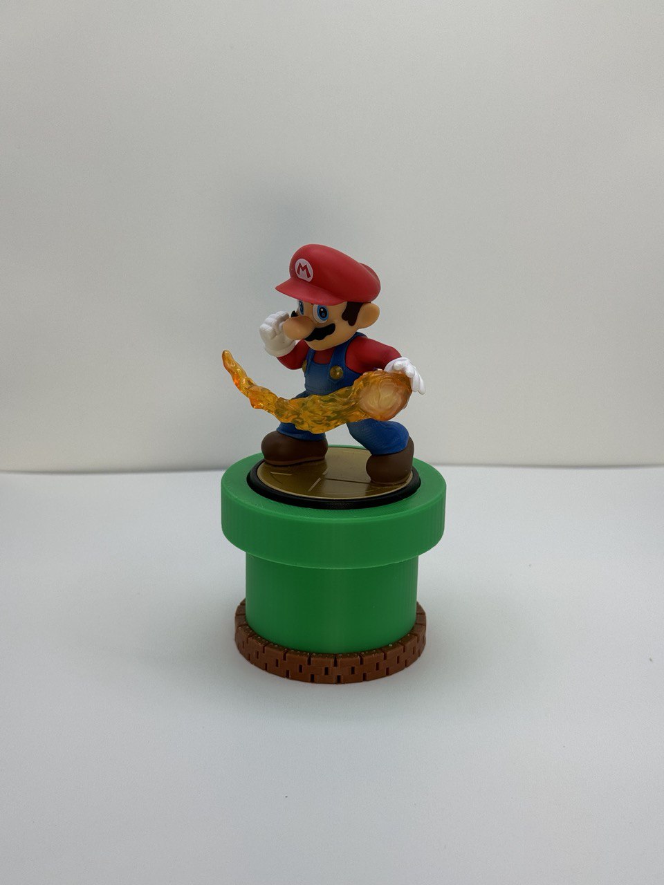 Pipe Amiibo Holder