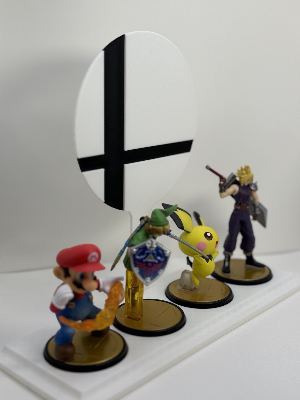 Smash Amiibo Stand