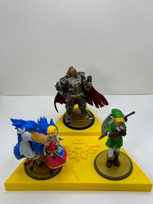 Triforce Amiibo Holder